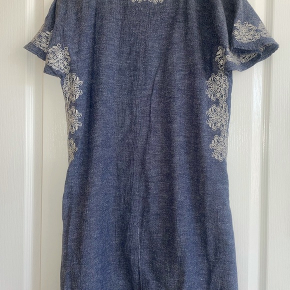 THML Chambray Denim Embroidered Dress  Medium like new - Picture 4 of 5